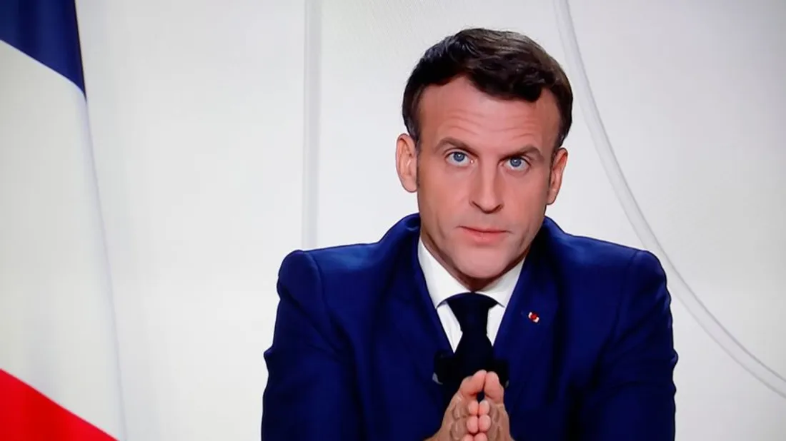 Emanuel Macron covid-19